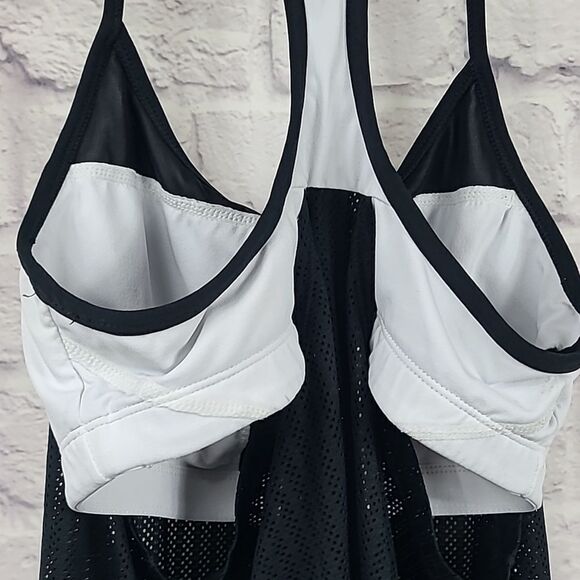 Fabletics Norwalk Tank Top Built in Shelf Bra Workout Gym Mesh Racerback Tee - Picture 6 of 10